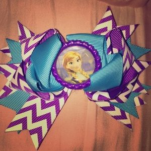 *3/$15* Anna frozen bow